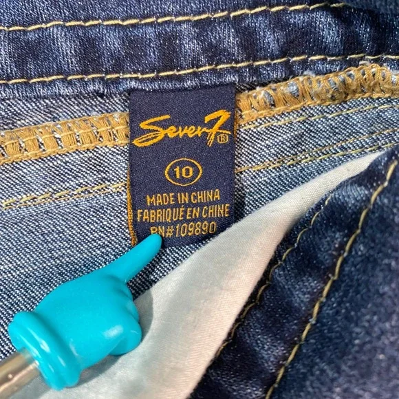 Seven7 Bermuda Denim Shorts Women Sz 10 Blue Dark Wash Double Button Casual EUC - Picture 5 of 7